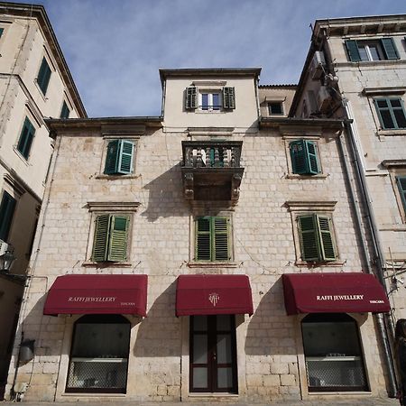 ホテル Kotor Nest 部屋 写真