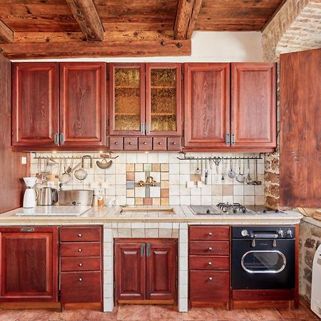 ホテル Kotor Nest 部屋 写真